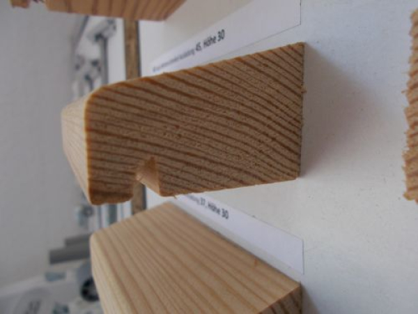 Holz-Wetterschenkel, Ausladung 45 mm, Höhe 30 mm, H5